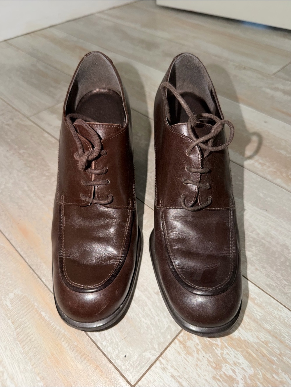 Women’s  Brown Leather Lace-Up Dress Shoes